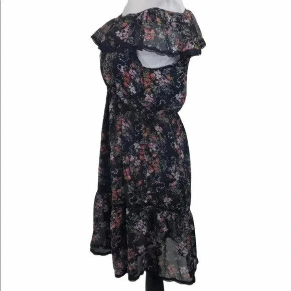 MIM M black‎ floral off the shoulder dress - Picture 3 of 8